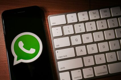 Quel GAFAM possède WhatsApp et autres réseaux sociaux ?